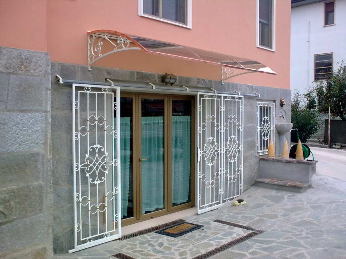 GAZEBO E PENSILINE